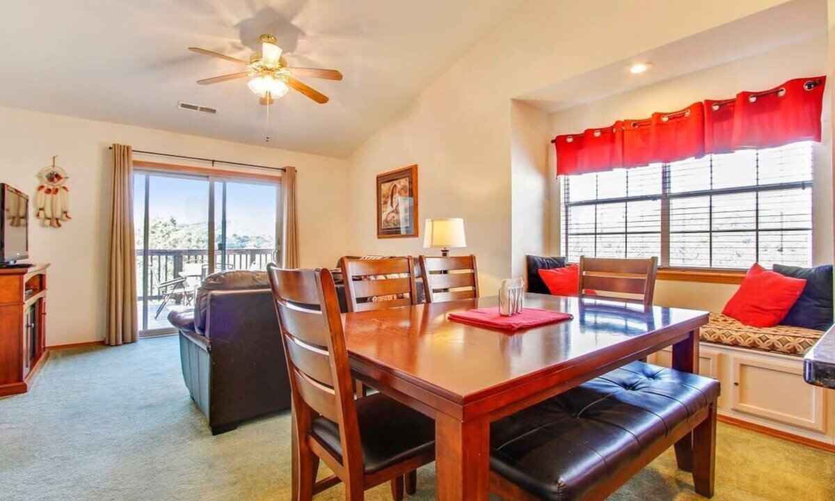 Indian Point Condo | 03-6 The Aerie Closest development to Silver Dollar City, Indoor/Outdoor Pool, I