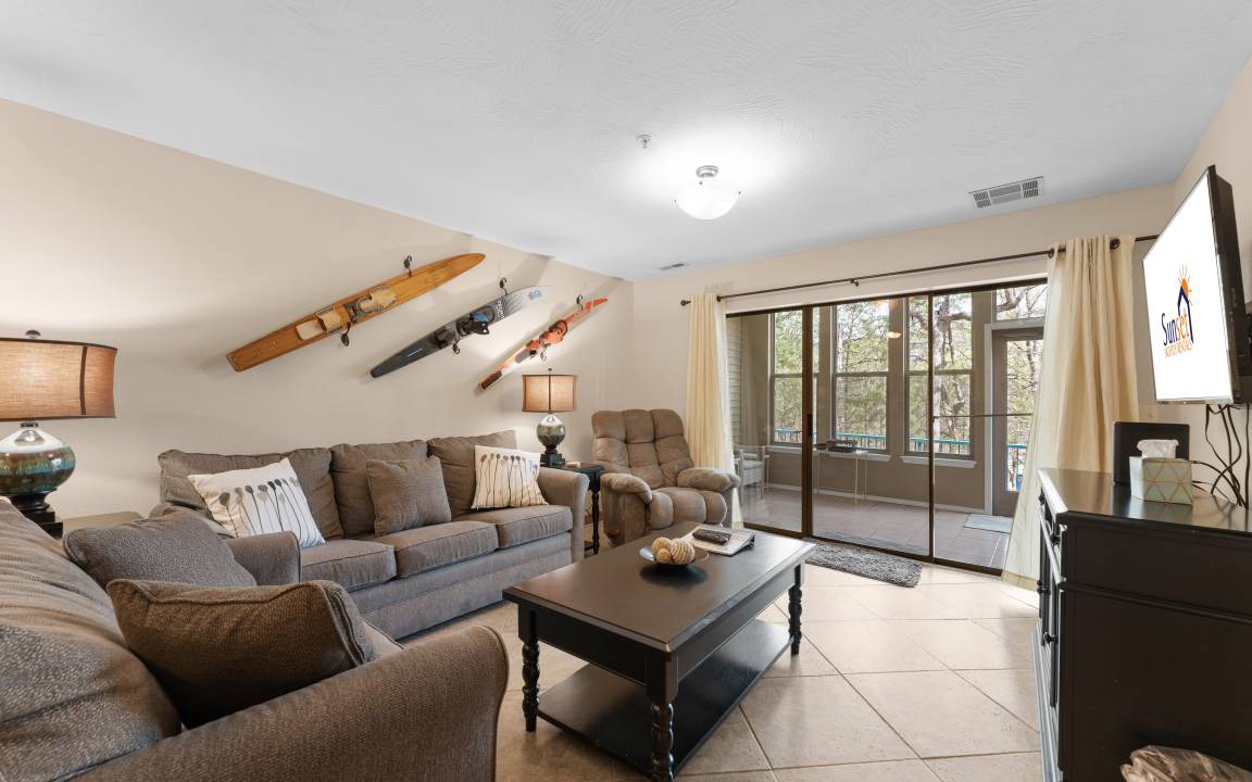 Hollister Condo | 100 m² Condo ∙ 2 bedrooms ∙ 5 guests