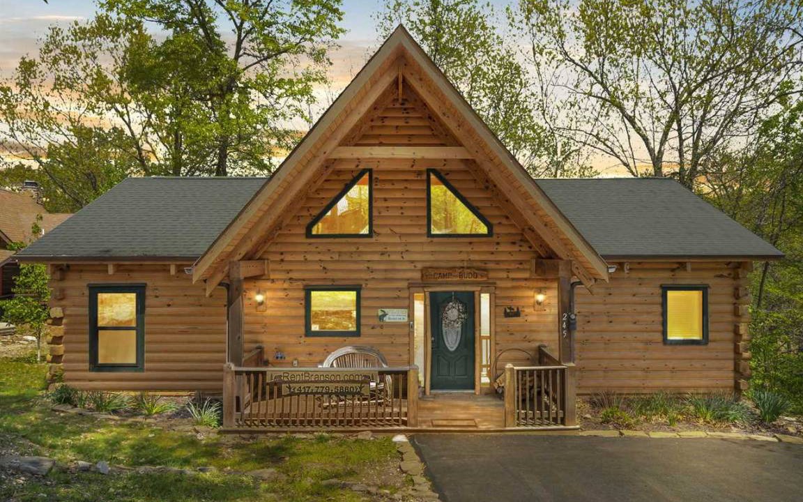 Branson Cedars Cabin | 118 m² Cabin ∙ 3 bedrooms ∙ 8 guests