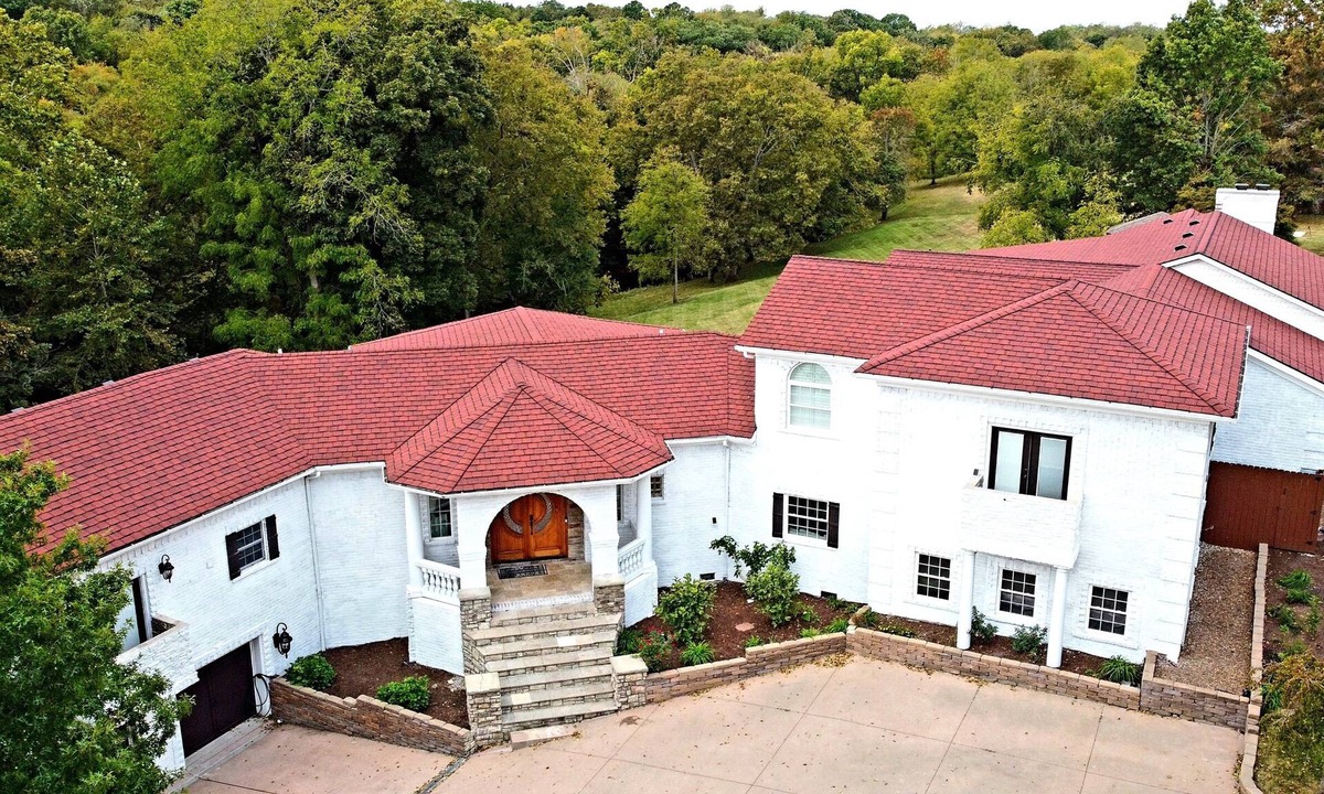 Lexington Villa | 12acre Villa right by Keeneland-Keene Creek Estate 10,000sqft