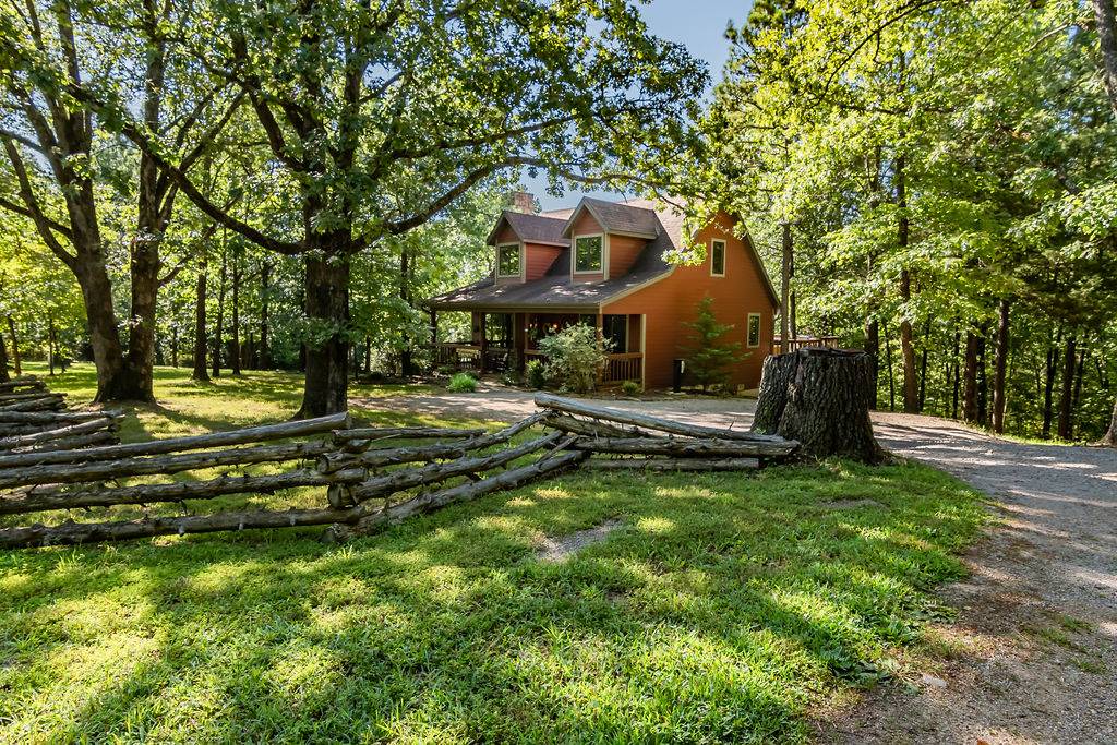 Blue Eye Cottage | 135 m² Cabin ∙ 2 bedrooms ∙ 6 guests
