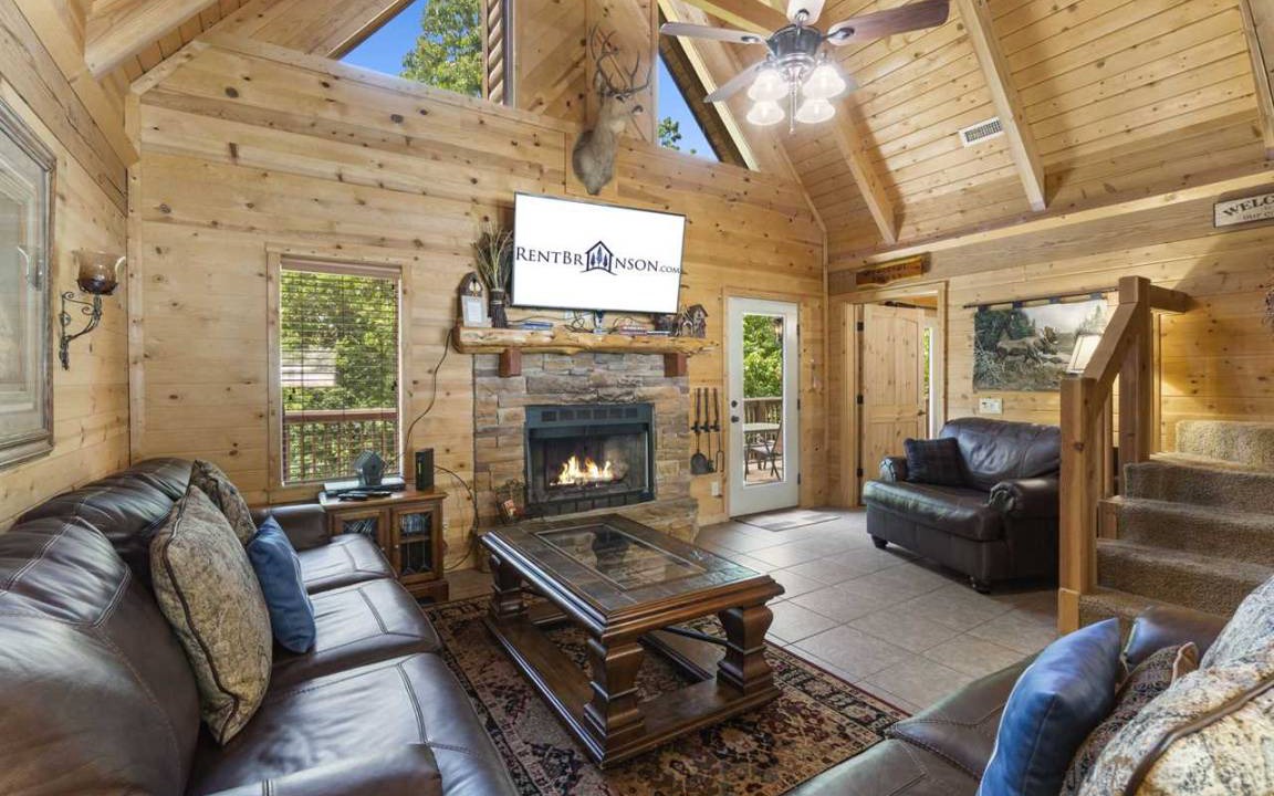 Branson Cedars Cabin | 144 m² Cabin ∙ 3 bedrooms ∙ 10 guests