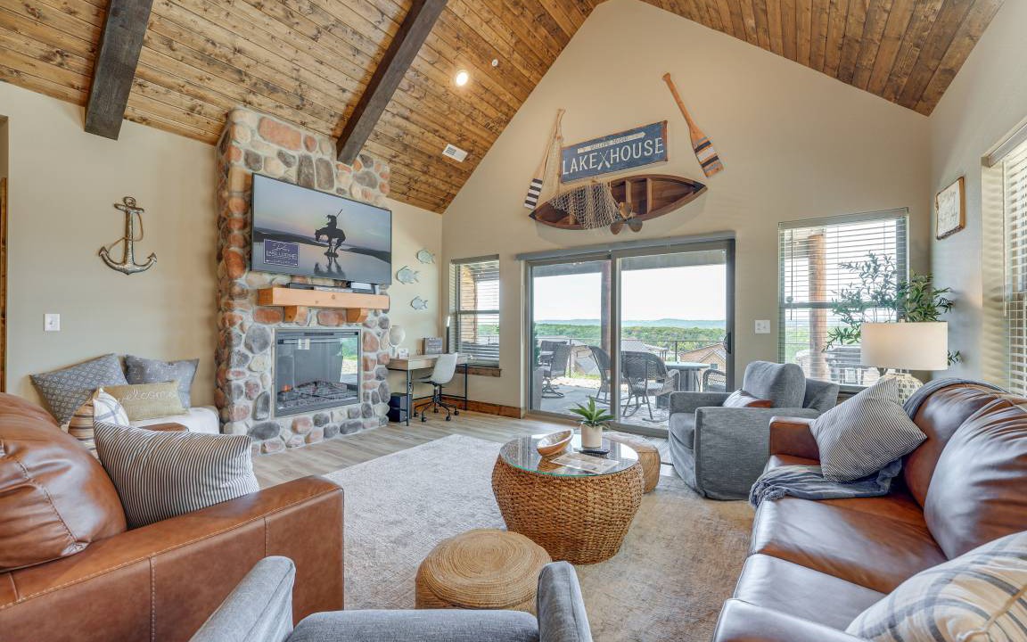 Table Rock House | 162 m² House ∙ 3 bedrooms ∙ 9 guests