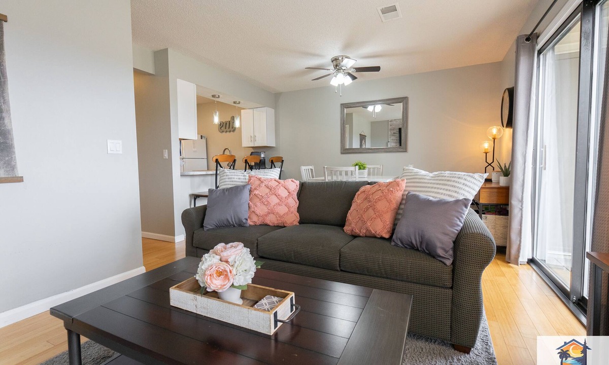 Table Rock Condo | 1BR WALK-IN~Pet Friendly ~ Resort Amenities ~ Fishing ~ FREE TICKETS INCLUDED! (PR42-16)