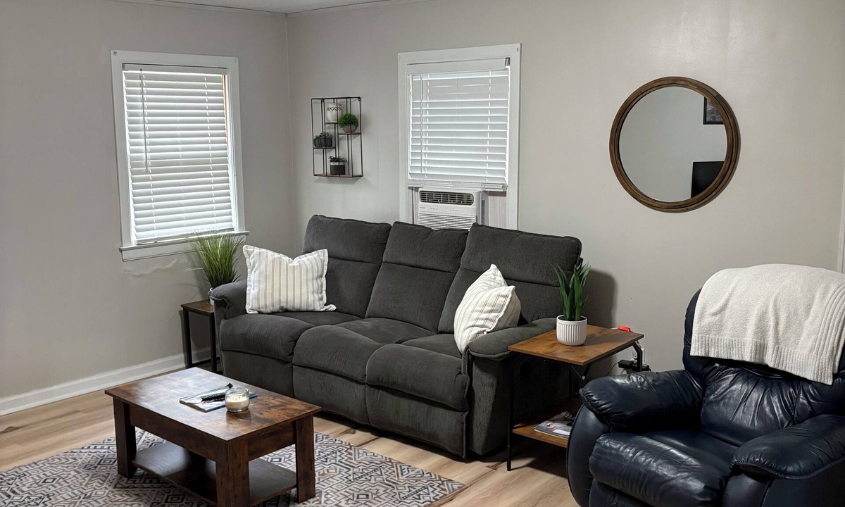 Maryville House | 2-bedroom house within walking distance to Northwest Missouri State University