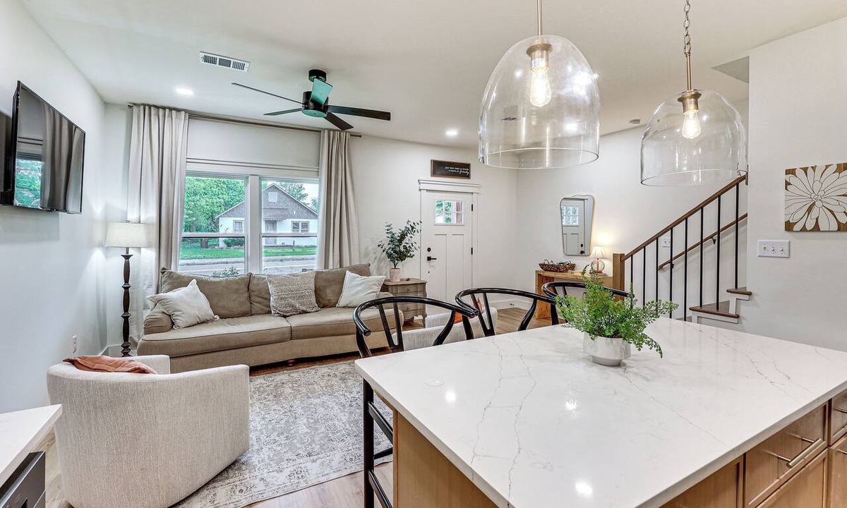 Mena Cottage | 2 Blocks to Mt Bike Trails, Minutes From Town!