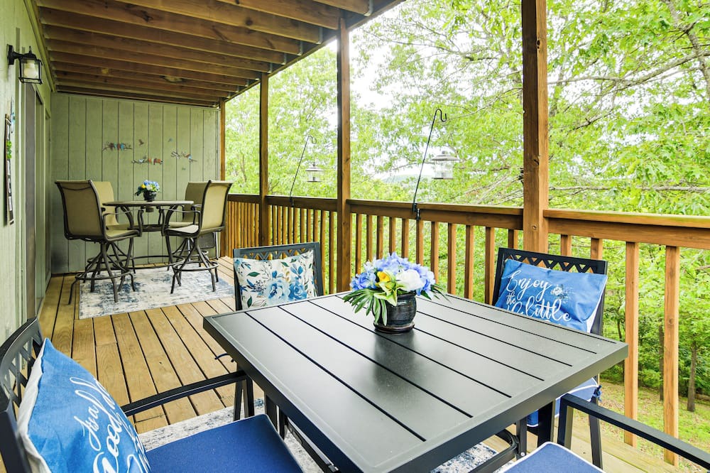 Notch Estates Condo | 2 Mi to Silver Dollar City: Inviting Family Escape