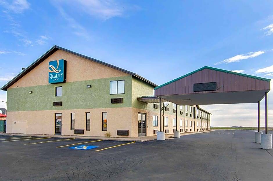Russell Hotel | 2-Star Hotel ∙ Quality Inn