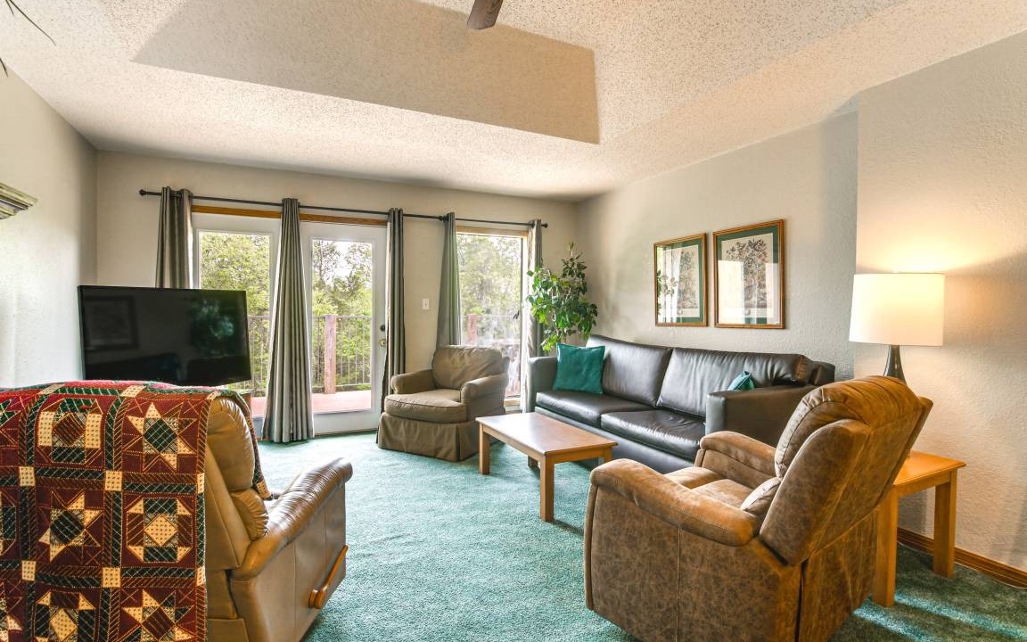 Branson West Apartment | 213 m² Apartment ∙ 4 bedrooms ∙ 14 guests