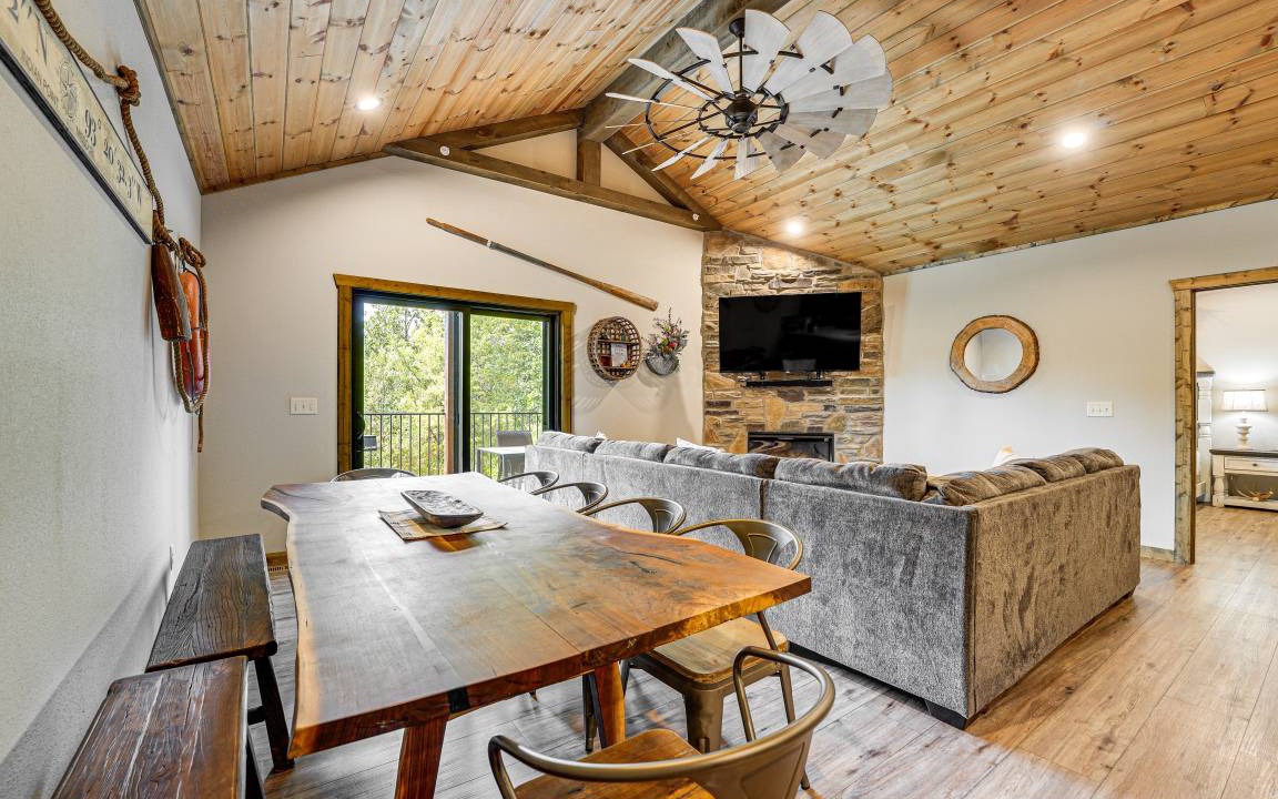 Indian Point House | 235 m² House ∙ 5 bedrooms ∙ 12 guests