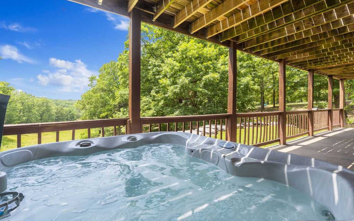 Branson Cedars Cabin | 254 m² Cabin ∙ 5 bedrooms ∙ 16 guests
