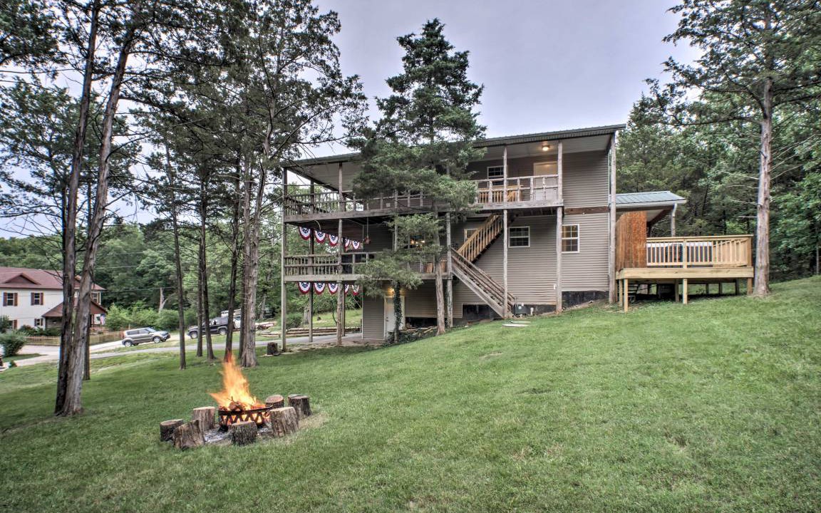 Blue Eye House | 278 m² House ∙ 4 bedrooms ∙ 8 guests