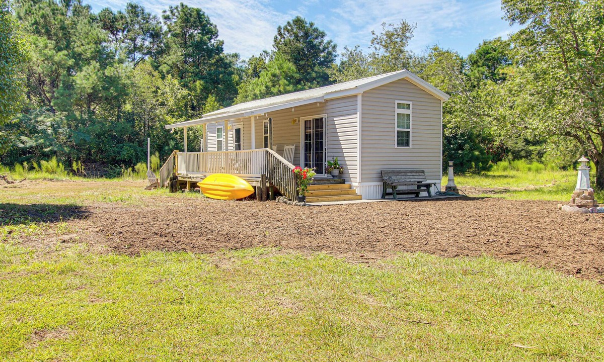Hampstead House | 3 Mi to ICW: Coastal Carolina Home w/Pool Access