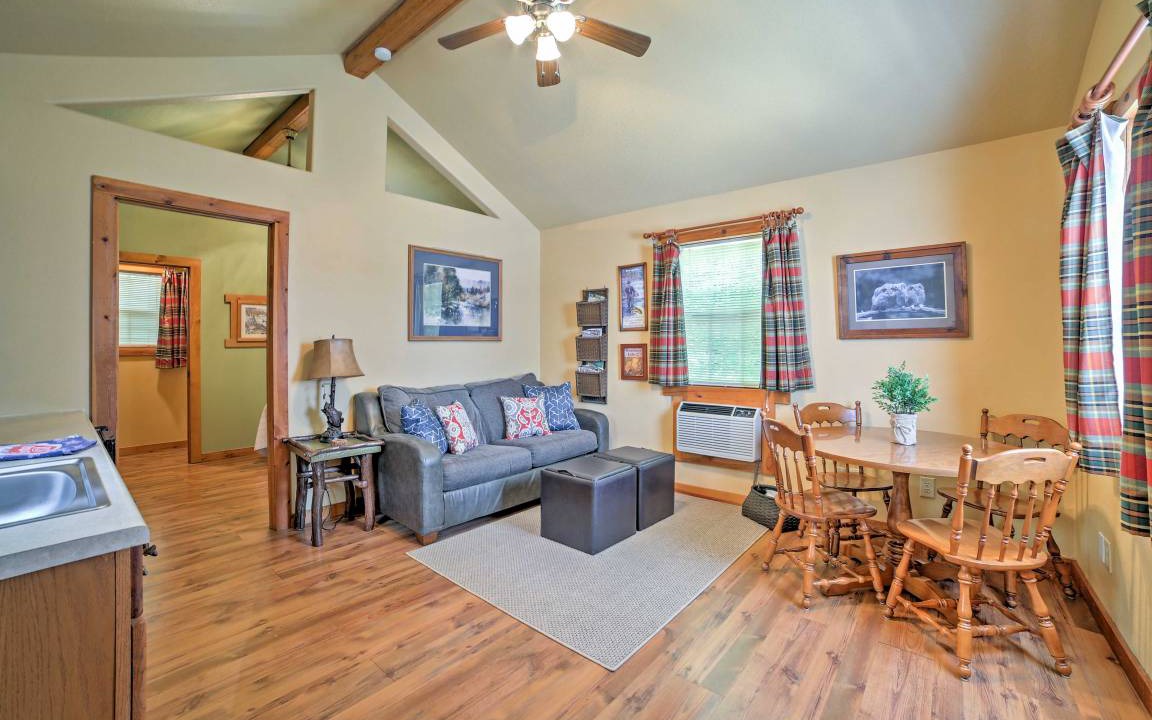 Table Rock House | 36 m² House ∙ 1 bedroom ∙ 2 guests