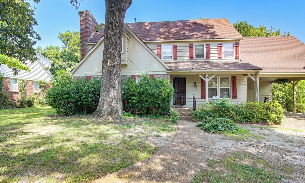 Ellendale House | 4 BD Family Home w/Yard & BBQ! in Memphis