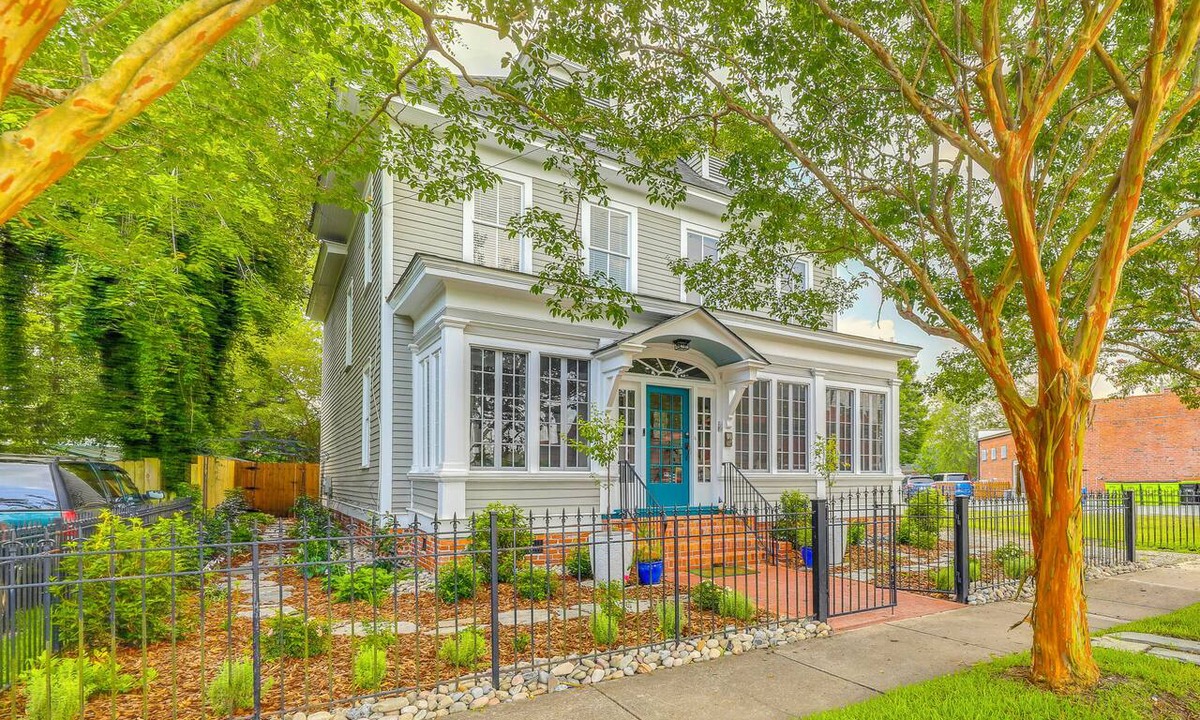 New Bern House | 4BR Historic Home Located in Downtown New Bern