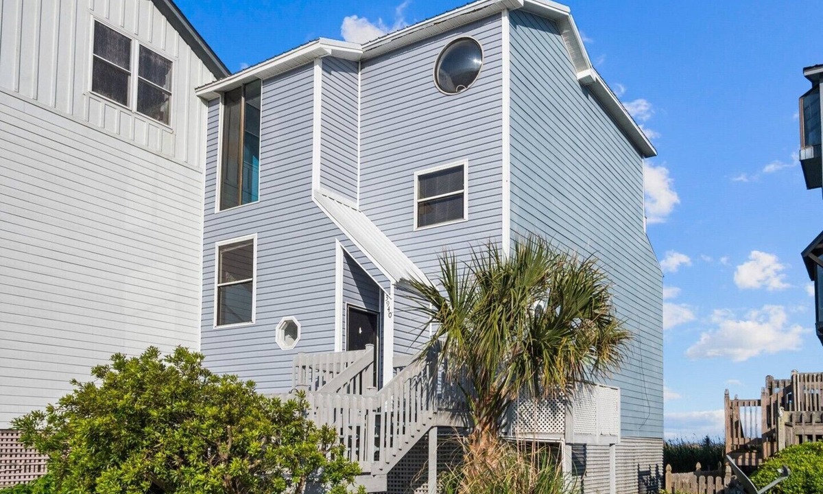 Sneads Ferry House | 4BR House in North Topsail Beach with Ocean & Sound Views