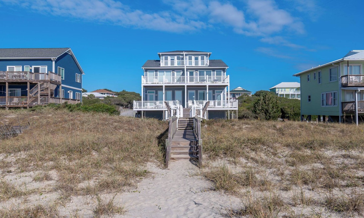 Emerald Isle House | 4BR Ocean Front Duplex - off Coast Guard Rd!