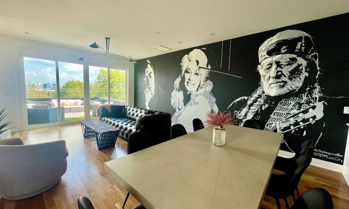 Hadley - Washington House | 519 Music City ~ Luxury + Mural + 360 ROOFTOP views of downtown!