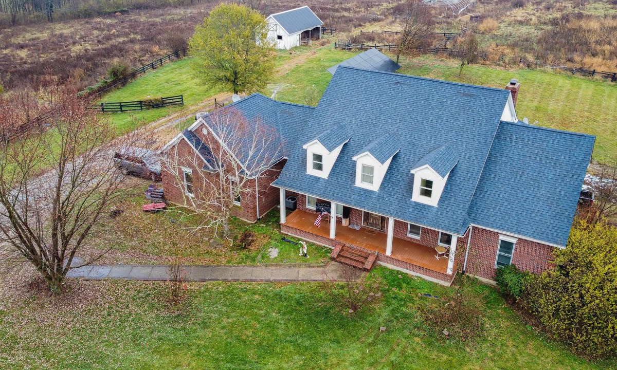 Shelbyville House | 6 Mi to Bourbon Trail: Group Estate on 20 Acres