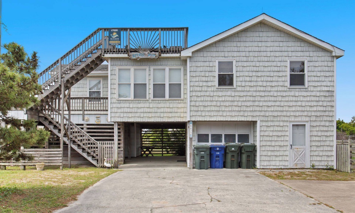 South Nags Head House | 7055 Henry's Hut * 3 Min Walk to the Beach