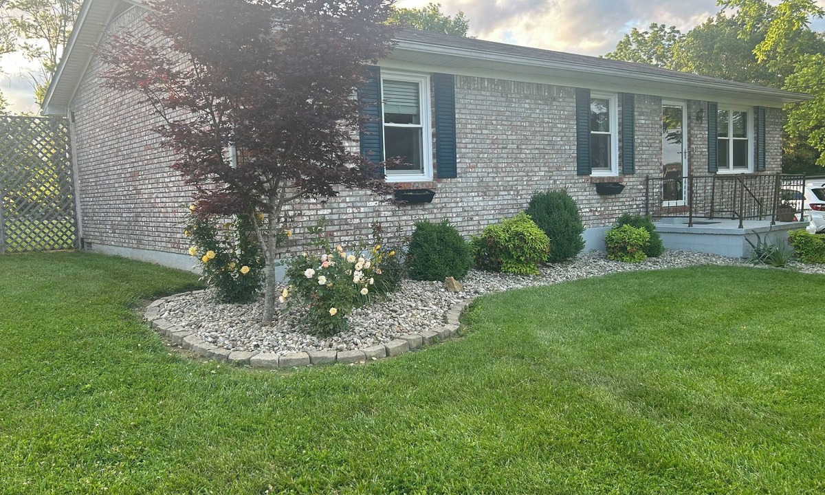 Nazareth House | A peaceful Kentucky getaway where comfort, character, and location come together