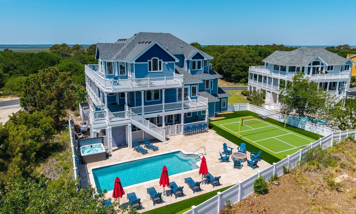Corolla House | A Shore Thing: Private Pool, Hot Tub, Elevator, Currituck Club Amenities