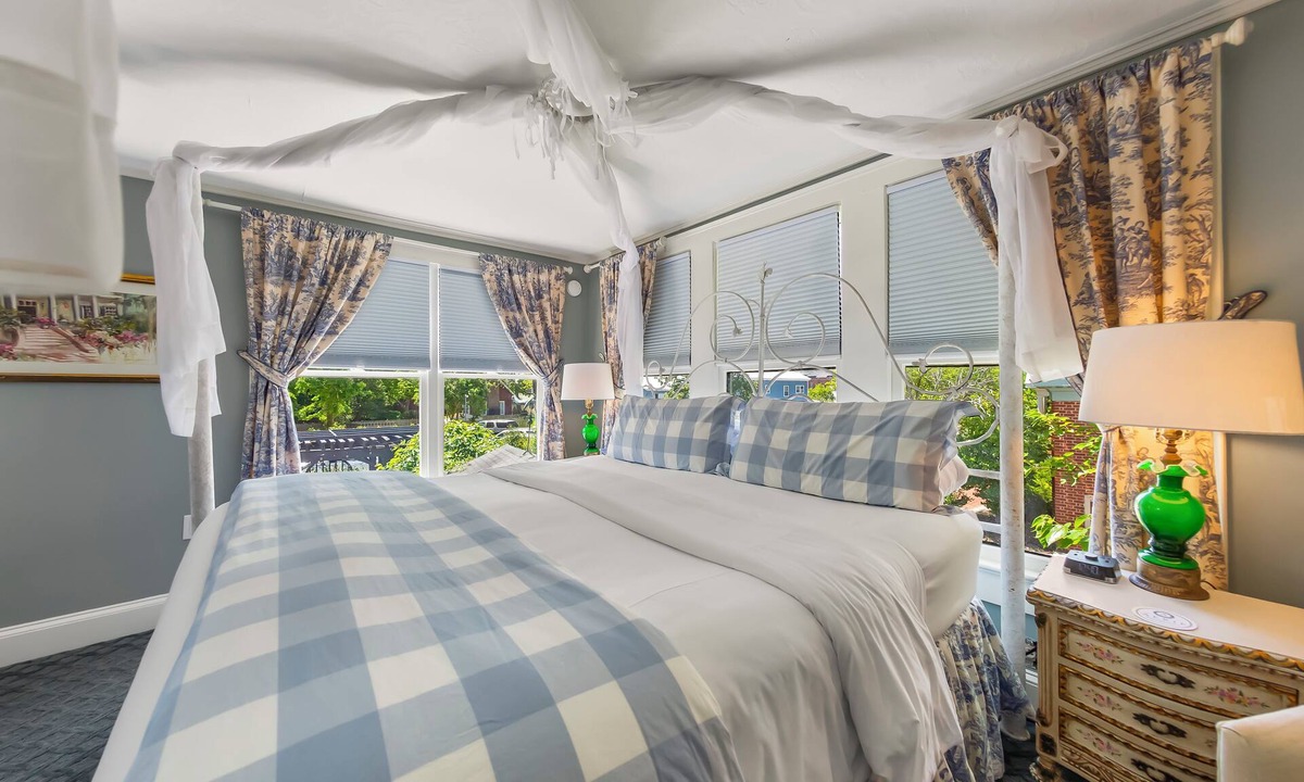 New Bern Bed & Breakfast | Aerie Bed and Breakfast
