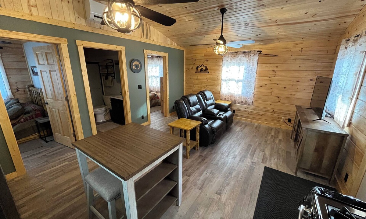 Eddyville Cabin | Afordable cozy cabin