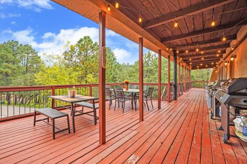 Alto House | Airy Alto Escape Deck Games Views