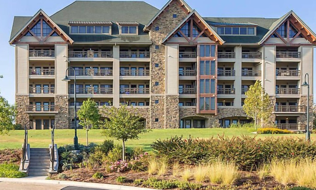 Big Cedars Resort | Amazing Paradise Point Resort in Hollister!
