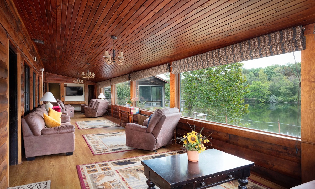 Platte City Cabin | Basswood Resort