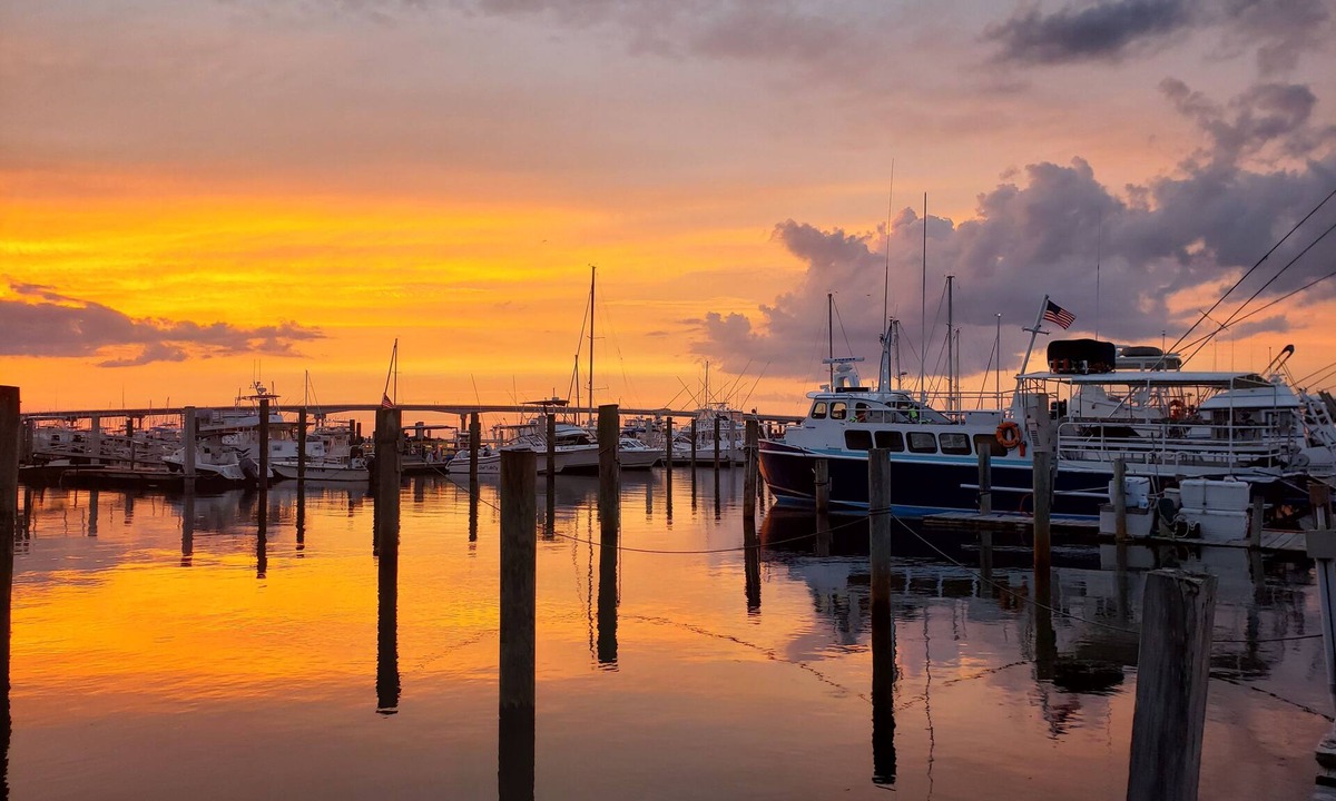 Morehead City House | Beaufort Harbour Suites West Lodge
