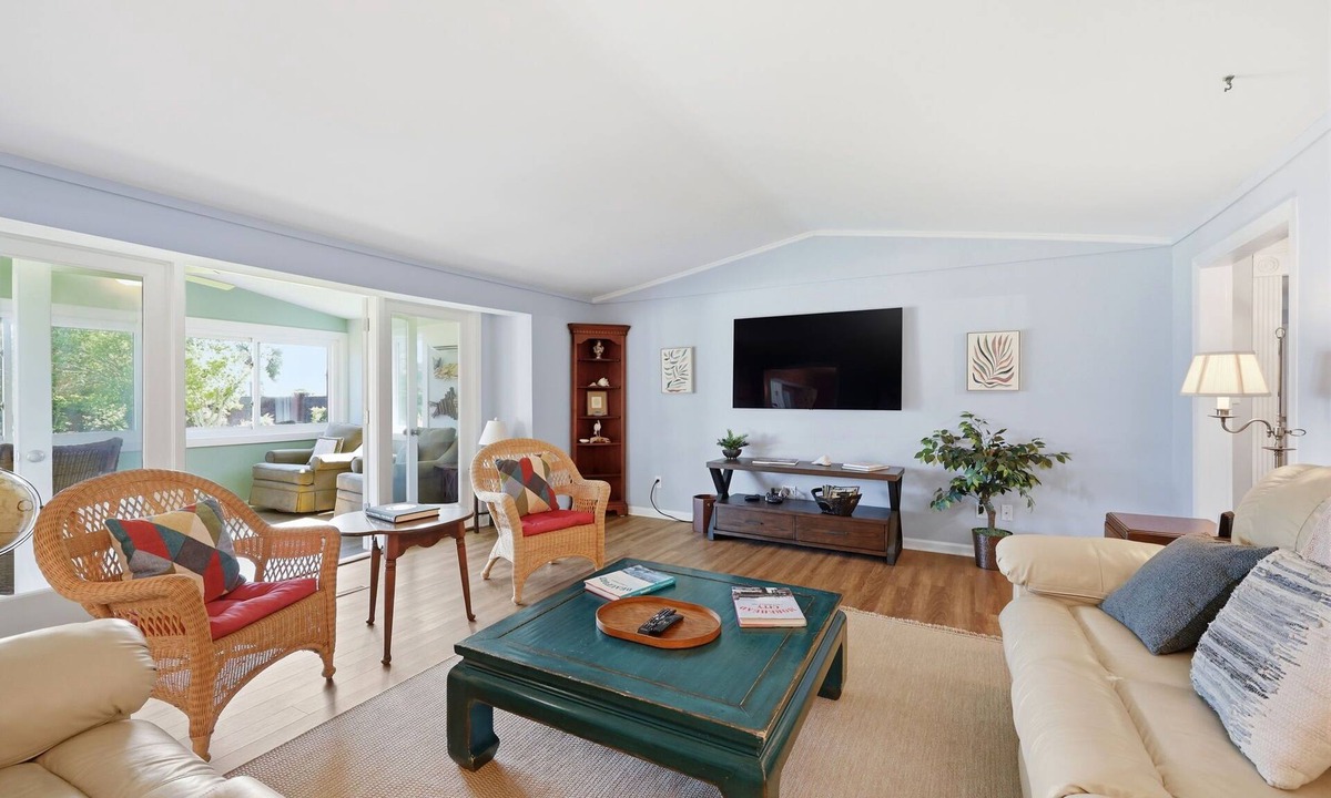 Morehead City House | Beaufort's Pink Paradise, Spacious home, steps away from Front Street