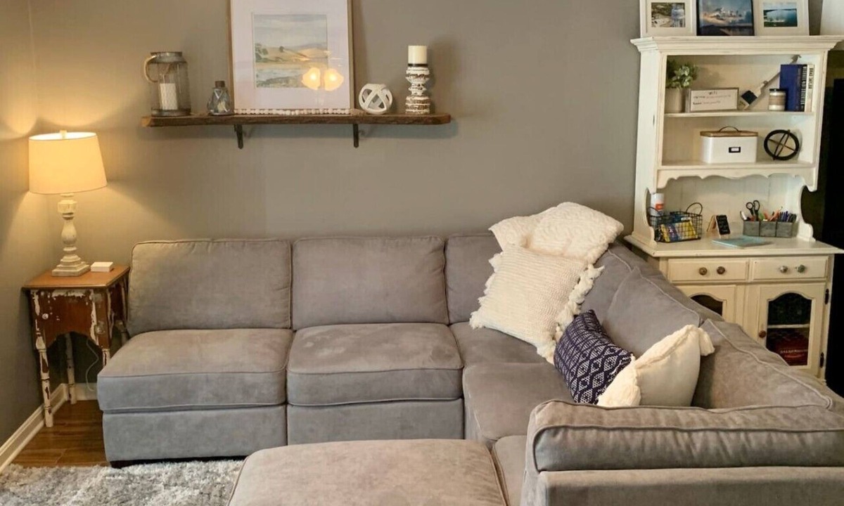 Lexington Villa | Beech Lake Beauty - 30 min. to Jackson