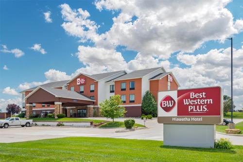 Hiawatha Hotel | Best Western Plus Hiawatha Hotel