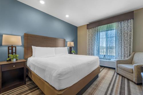 Fort Morgan Hotel | Best Western Plus Overland Inn