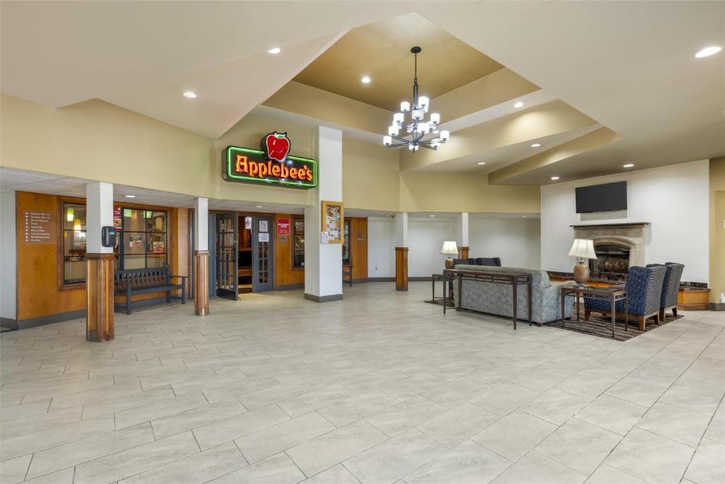 York Hotel | Best Western Plus York Hotel and Conference Center