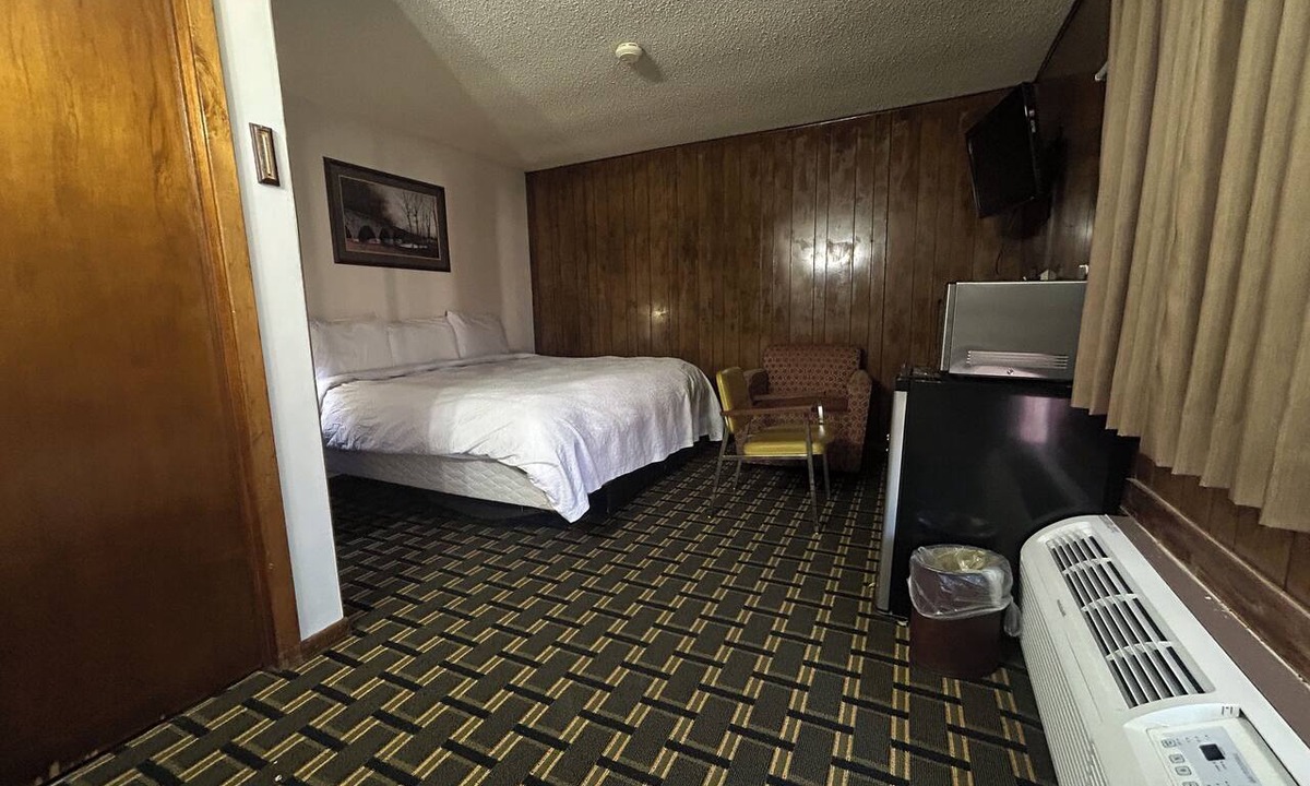 Broken Bow Hotel | Big 12 Motel Broken Bow Ne