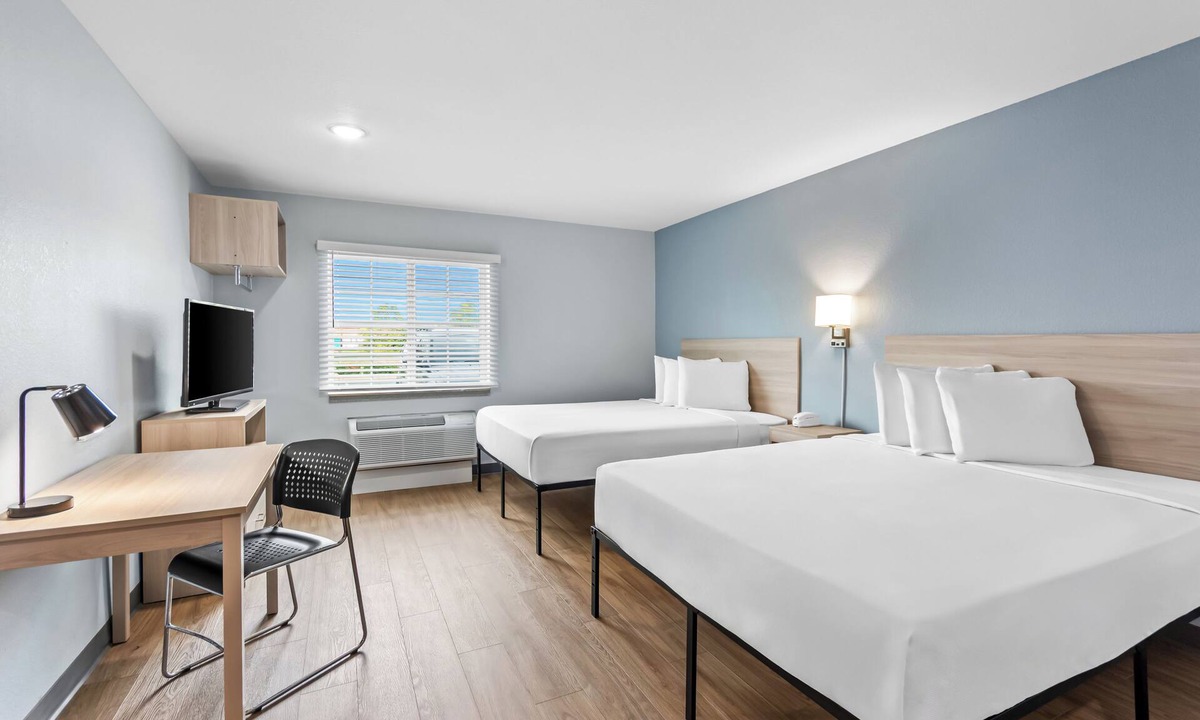 Jeffersonville - Clarksville Hotel | Birch Hill Suites Clarksville-Louisville North