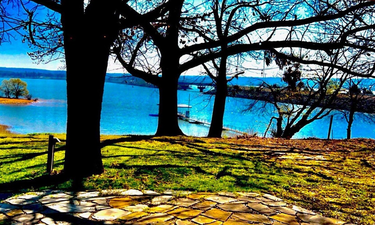 Longtown Cabin | Blue Beach House Retreat -WATERFRONT PROPERTY