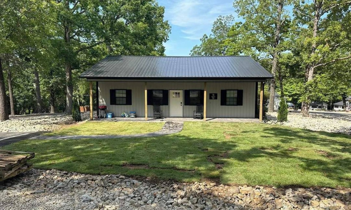 Mountain Home Cabin | Boater's Bliss at Fish & Fiddle Family Resort & Extended Stay