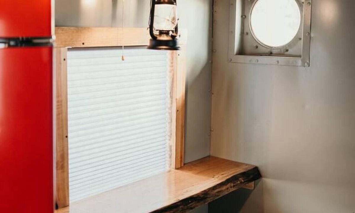 Lawrenceburg House | Bourbon Trail: Caboose on the Farm