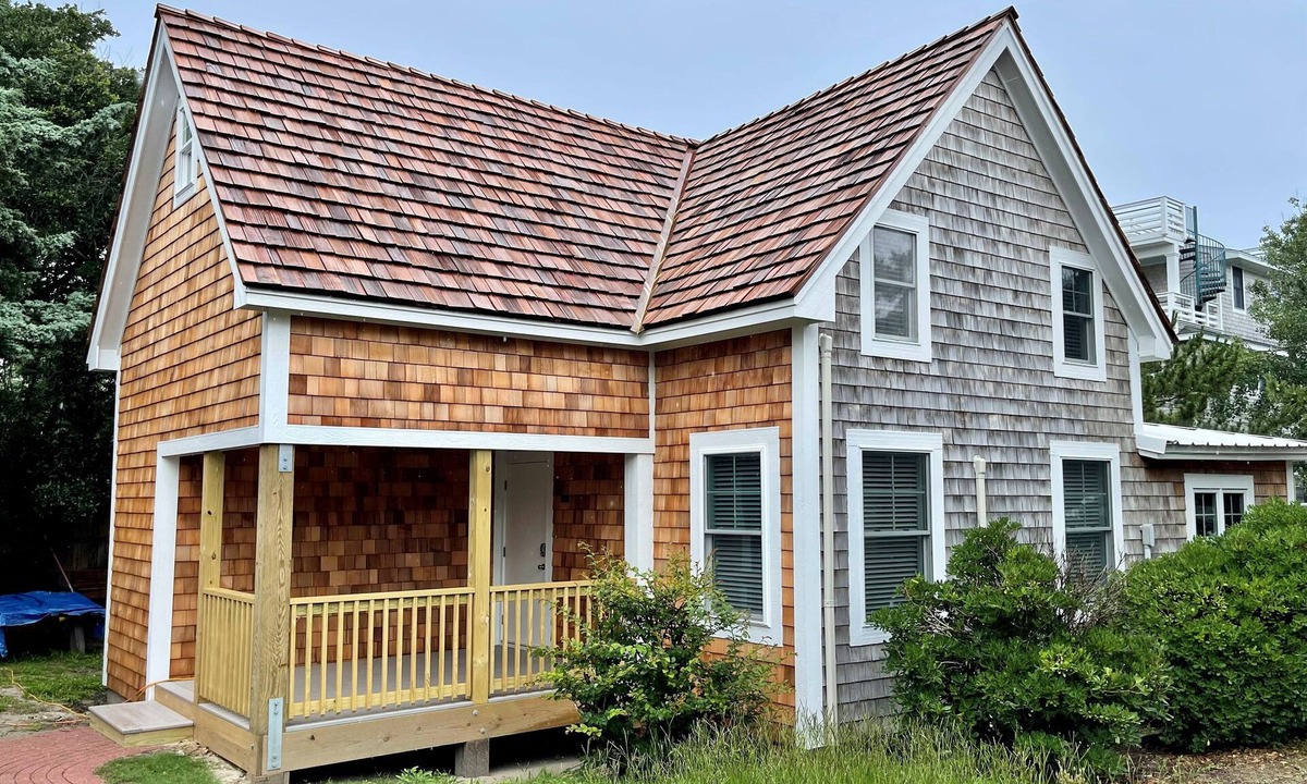 Ocracoke House | Bragg-Tolson House (Formerly Serendipity): Historic Home with Modern Convenience