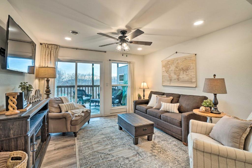 Notch Estates Apartment | Branson West Condo with Balcony and Resort Amenities