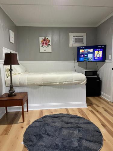 North Little Rock Apartment | Brooklyn's Tiny Apartment Pets Welcome