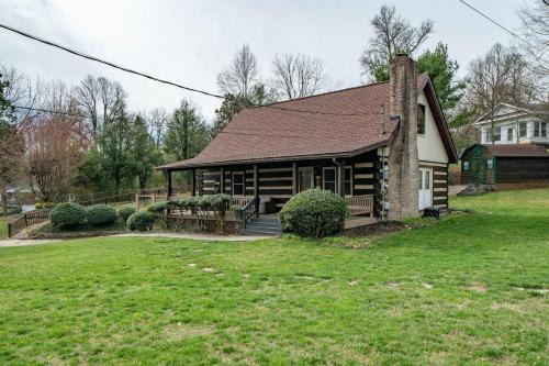 Bristol House | Cabin Retreat with Pool in Bristol