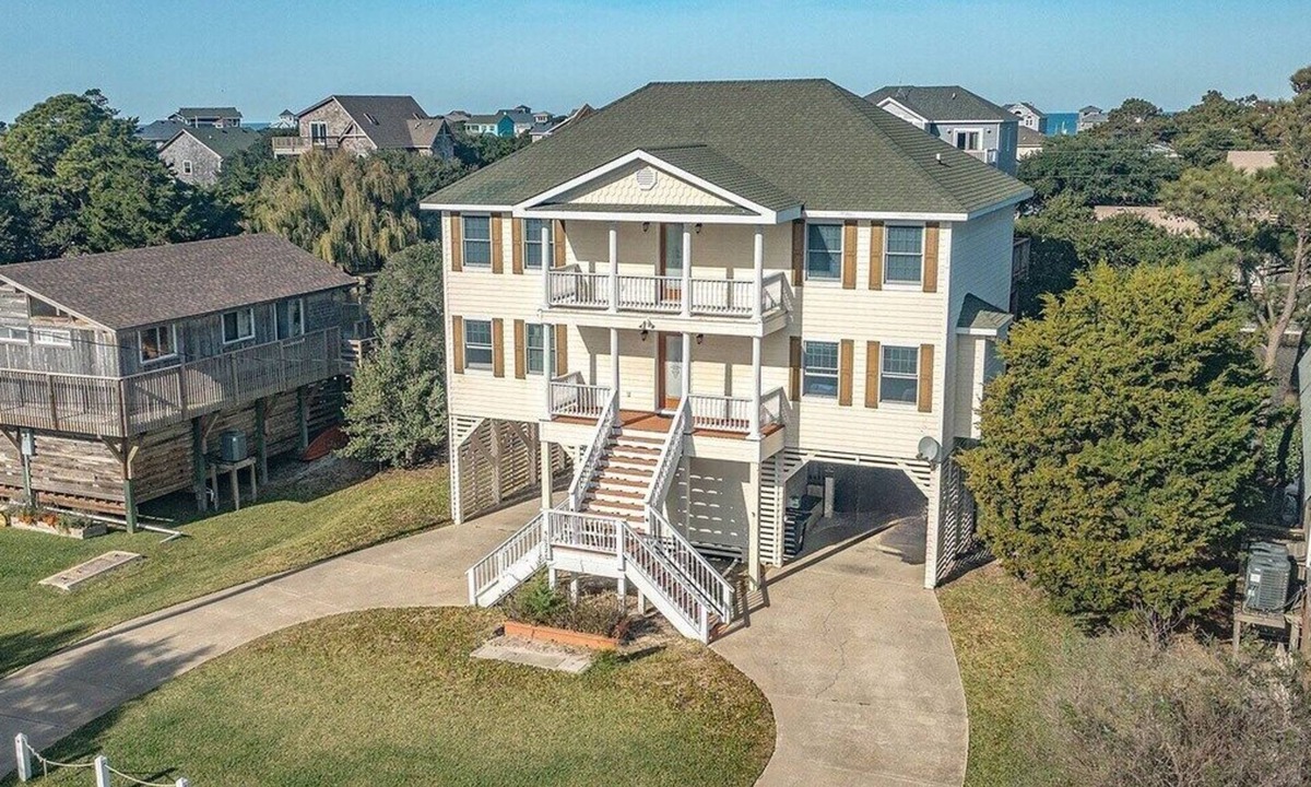 Brigands' Bay House | Canal-front, dog-friendly home in Frisco offers everything you need.