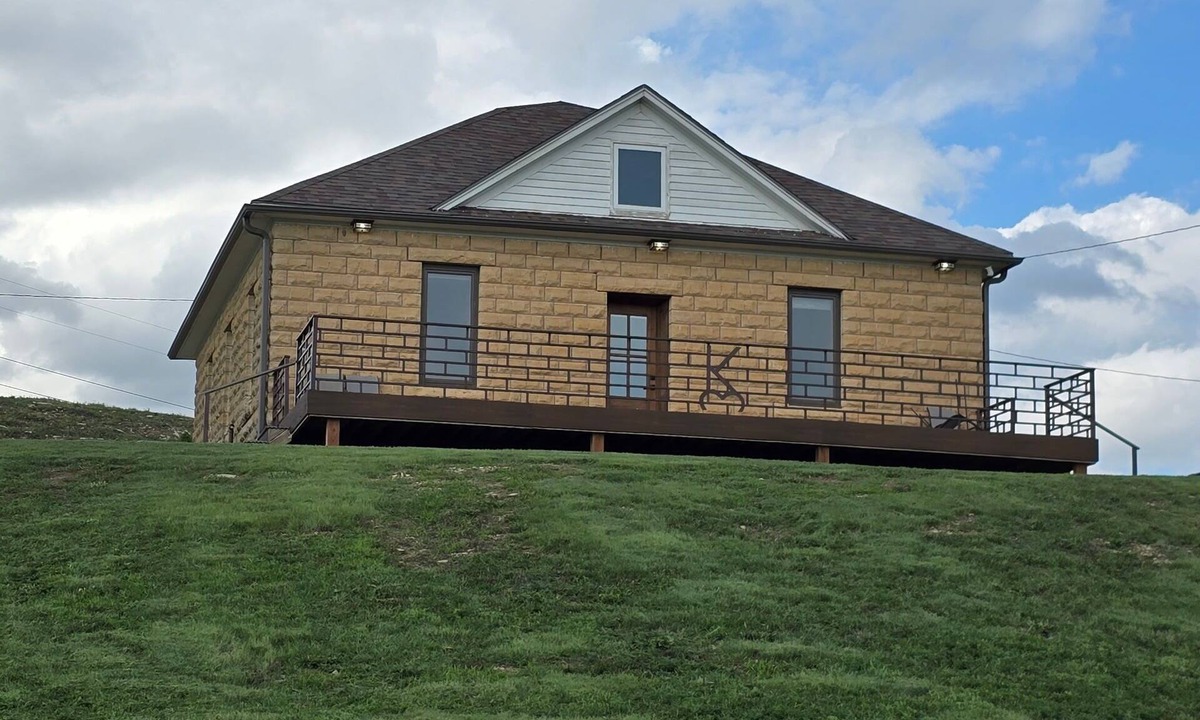 Russell House | Canyon Acres Ranch Horse-Friendly Kansas Retreat