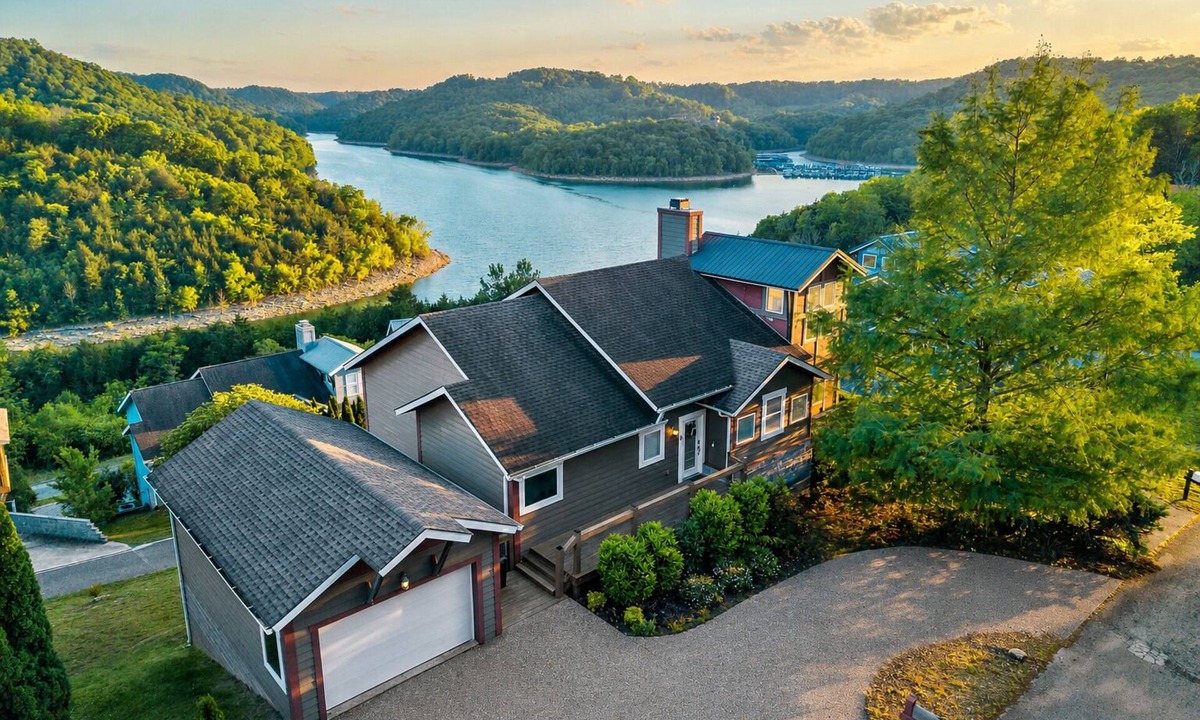Smithville House | Center Hill Lake Views, Access, Pool & Hot Tub